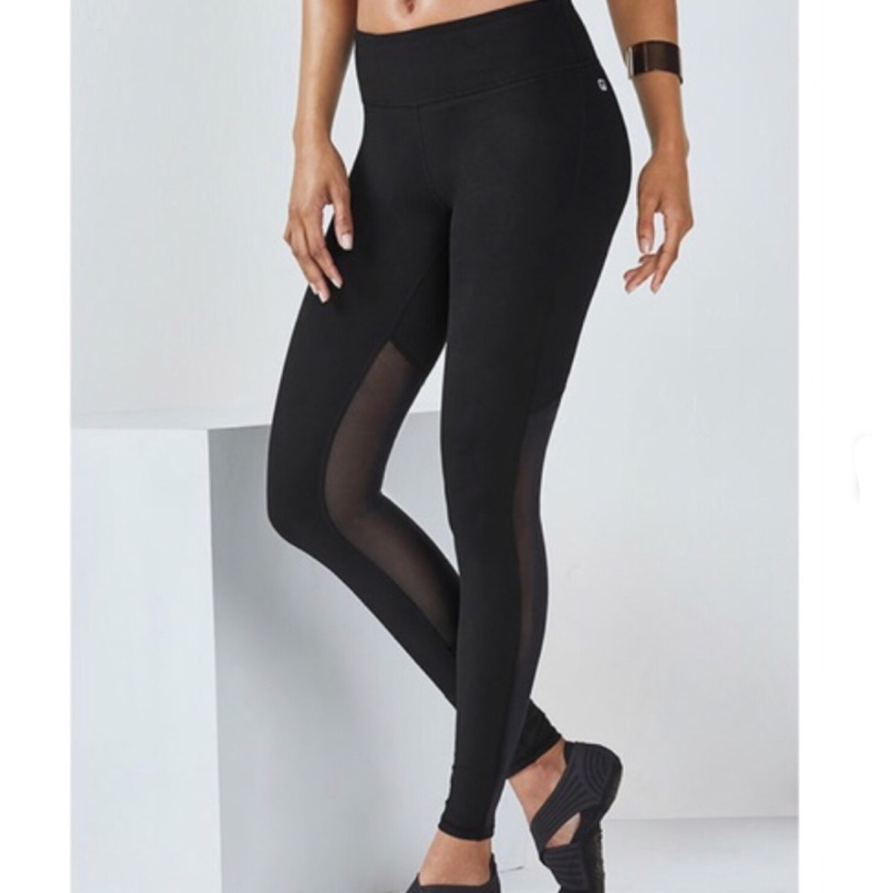 NWT - Fabletics Rocha Shimmer Leggings Size M